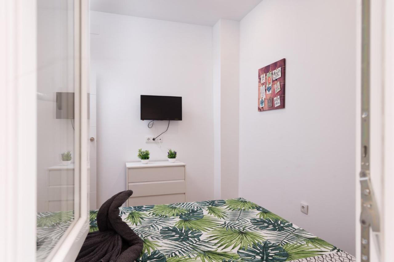 Cozy 3 Bed Apartment In The Heart Of Alicante Esterno foto