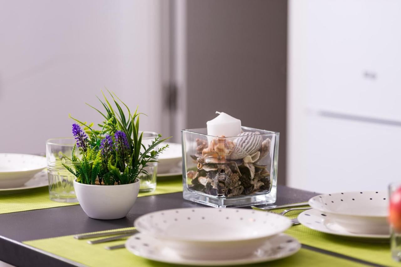 Cozy 3 Bed Apartment In The Heart Of Alicante Esterno foto