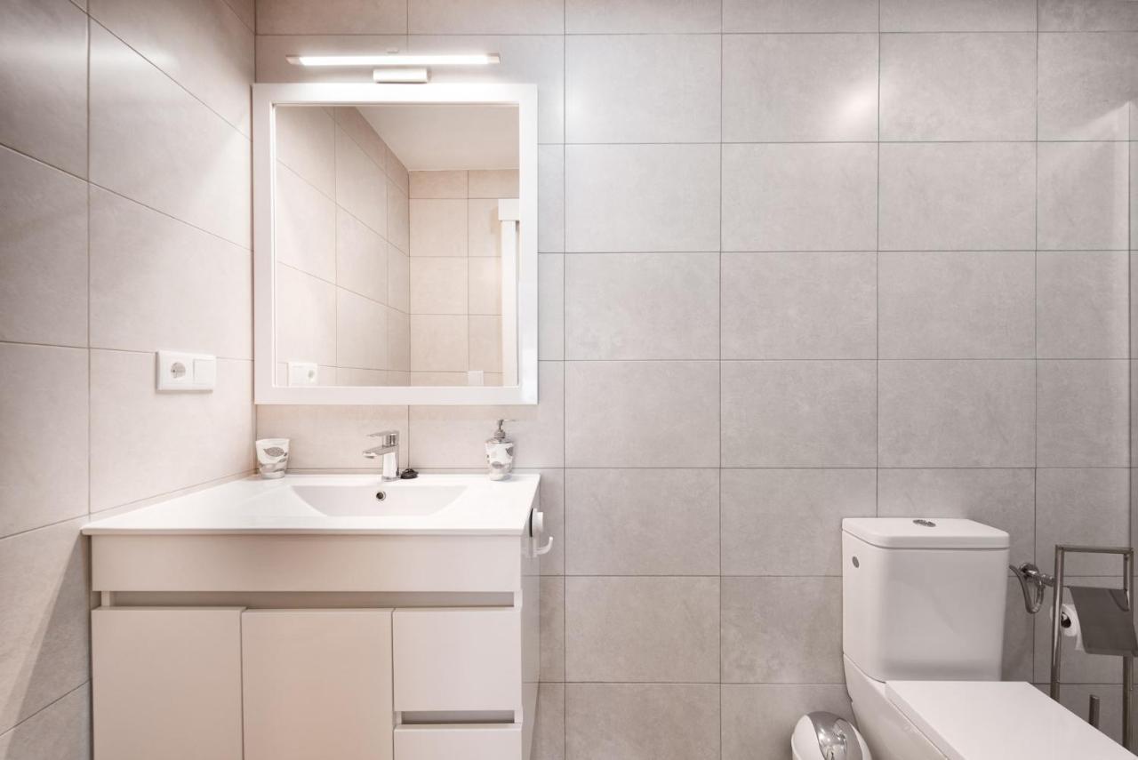 Cozy 3 Bed Apartment In The Heart Of Alicante Esterno foto